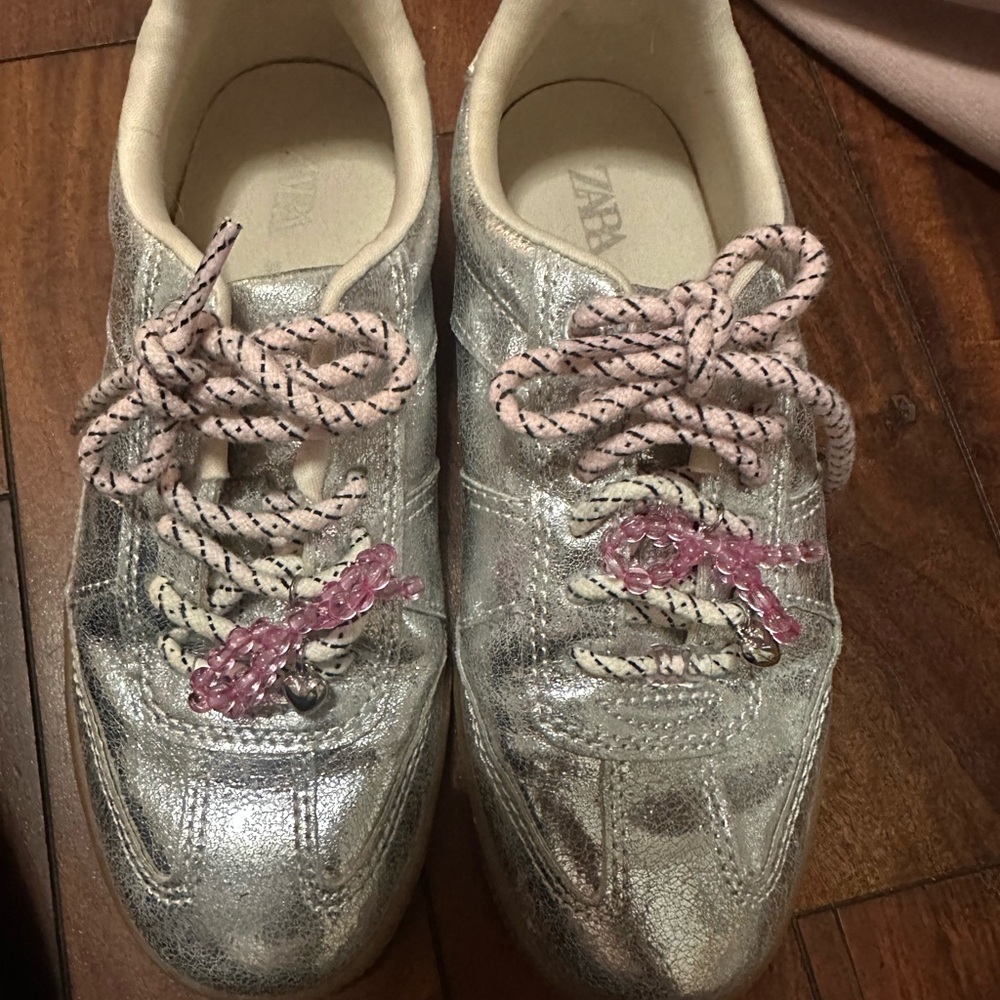 ✨ Zara Kids Silver Glitter Sneakers – Size 34 ✨